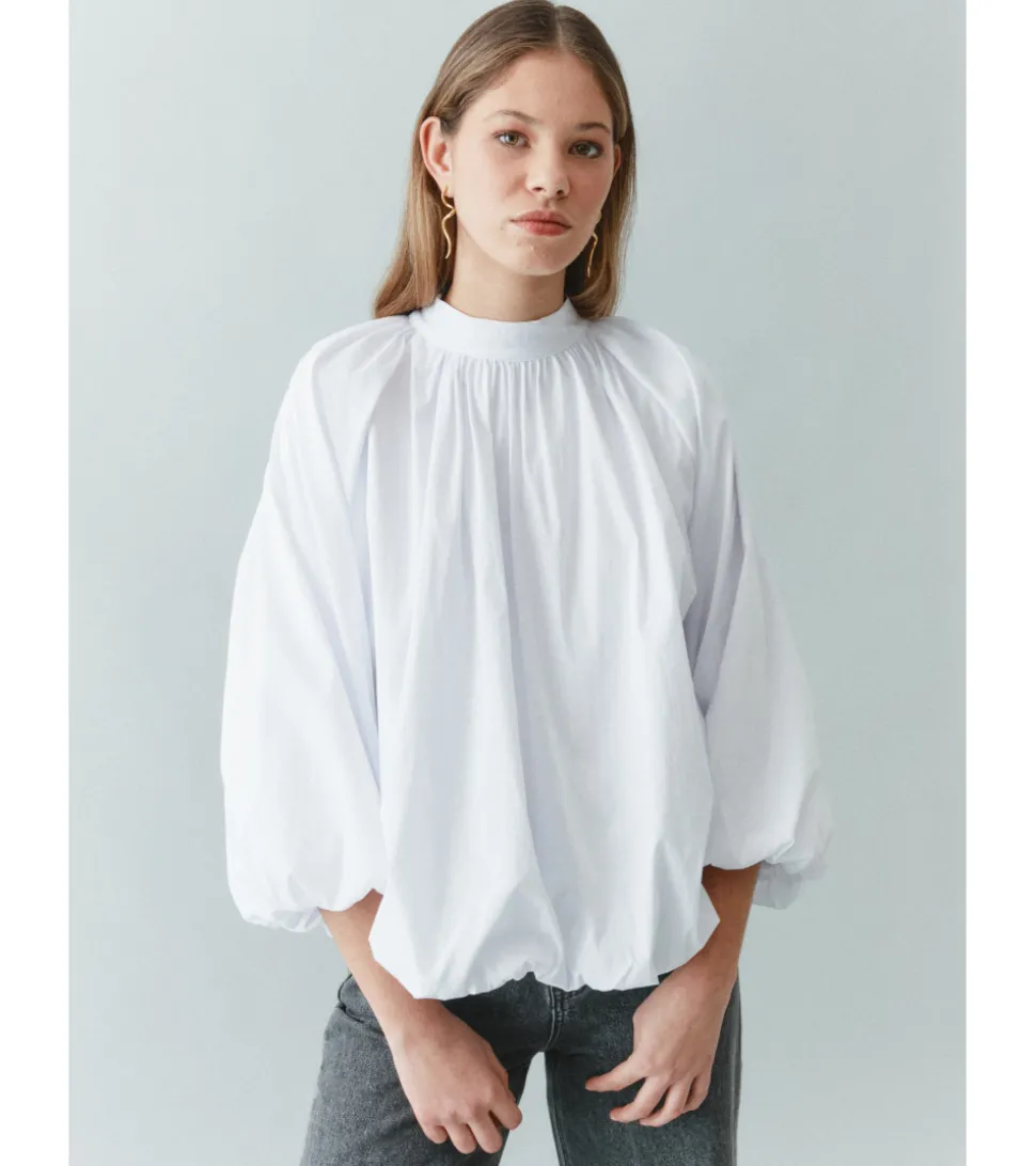 BLUSA ABULLONADA