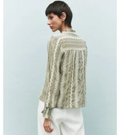 BLUSA BORDADOS BOTONES