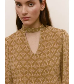 BLUSA CROPPED ESTAMPADA