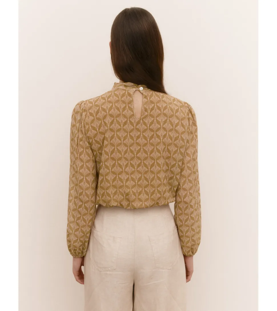 BLUSA CROPPED ESTAMPADA