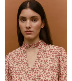 BLUSA CROPPED FLORES