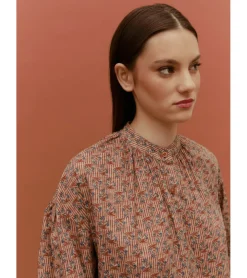 BLUSA CUELLO MAO ESTAMPADA