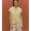 BLUSA ESCOTE PICO