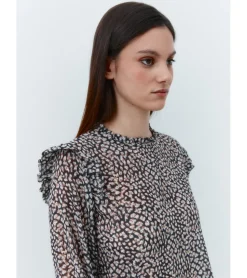 BLUSA ESTAMPADA VOLANTE