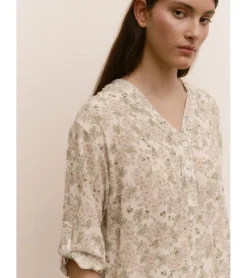 BLUSA ESTAMPADO FLORES