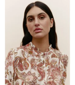 BLUSA FLORES HILO DORADO