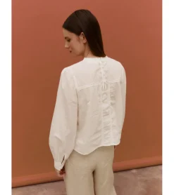 BLUSA FRENTE BORDADO