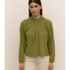 BLUSA NIDO ABEJA