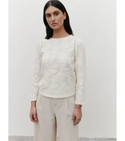 BLUSA ROMÁNTICA BORDADOS