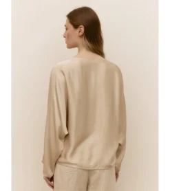 BLUSA SATINADA BOTONES