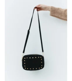 BOLSO ANTE TACHUELAS