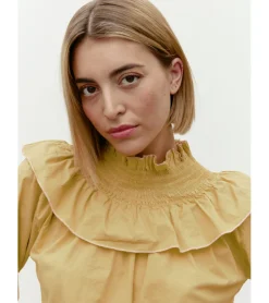 CAMISA CUELLO VOLANTE