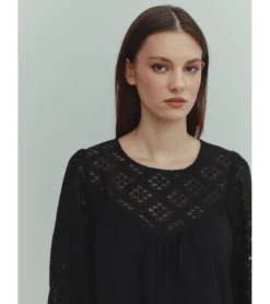 CAMISA DETALLE CROCHÉ