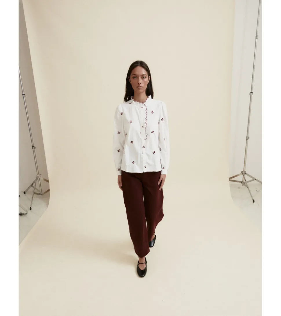 CAMISA FLORES BORDADAS