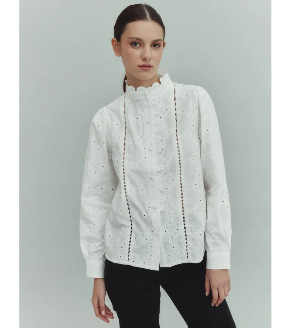 CAMISA FLORES BORDADAS