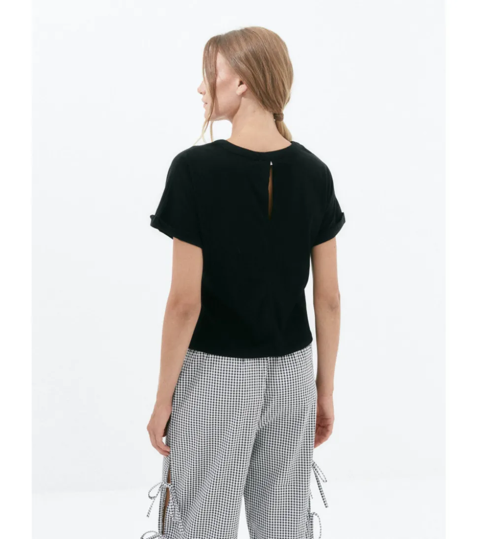 CAMISETA ABERTURA ESPALDA