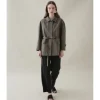 CHAQUETA CON CINTURÓN