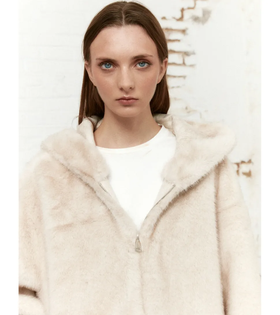 CHAQUETA EFECTO PELO CAPUCHA
