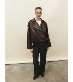 CHAQUETA PIEL SOLAPAS