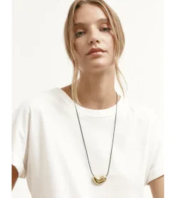 COLLAR DIJE DORADO