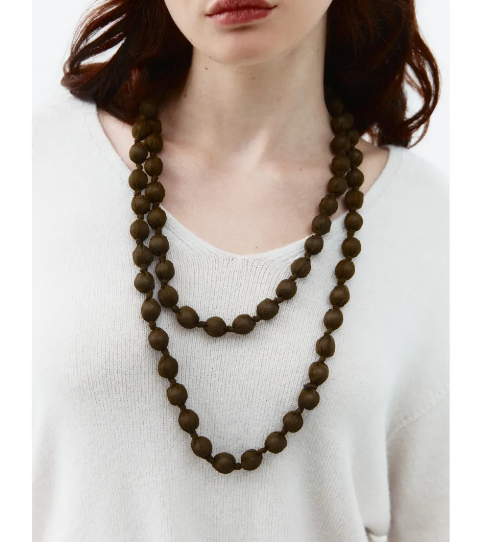 COLLAR SEDA BOLAS
