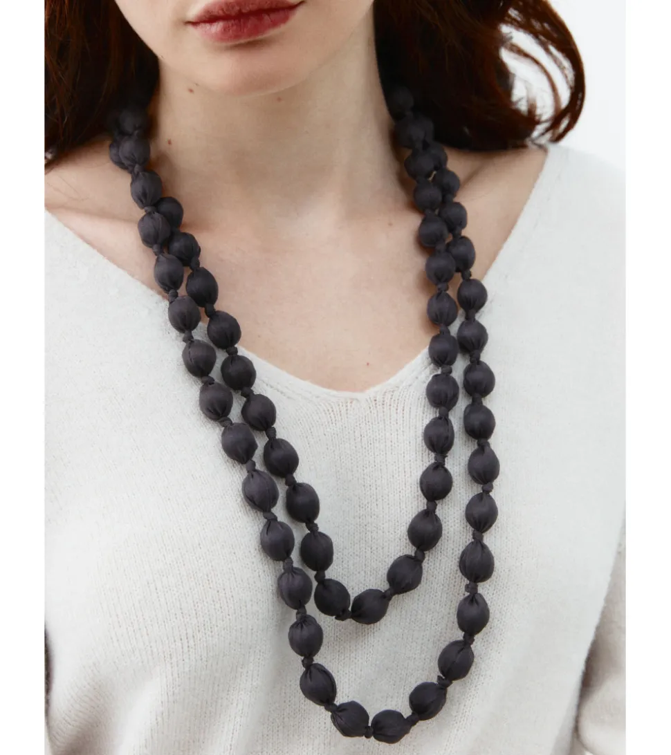 COLLAR SEDA BOLAS