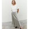 FALDA SATINADA MIDI