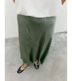 FALDA SATINADA MIDI