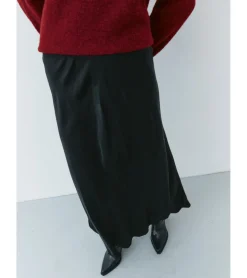 FALDA SATÉN