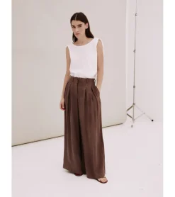 PANTALÓN ANCHO PINZAS
