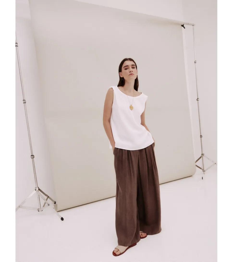 PANTALÓN ANCHO PINZAS