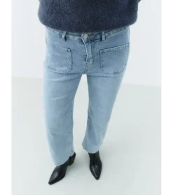 PANTALÓN BOLSILLOS DELANTEROS