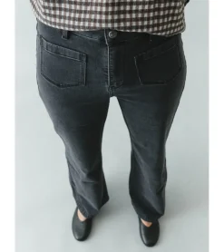 PANTALÓN DENIM BOLSILLOS