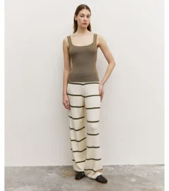 PANTALÓN PUNTO RAYAS