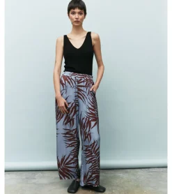 PANTALÓN SATÉN HOJAS