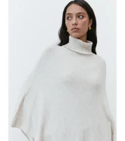 PONCHO CUELLO ALTO