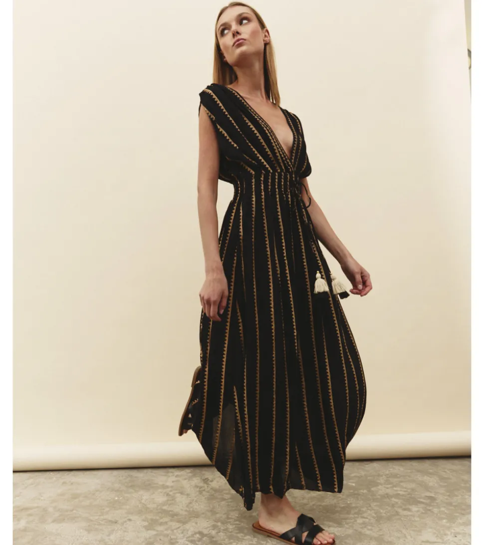 VESTIDO ESTAMPADO DORADO