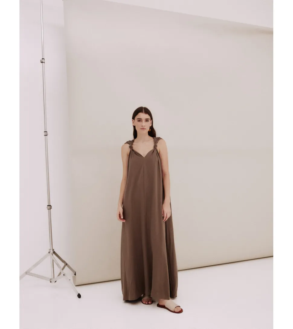 VESTIDO LARGO NUDOS